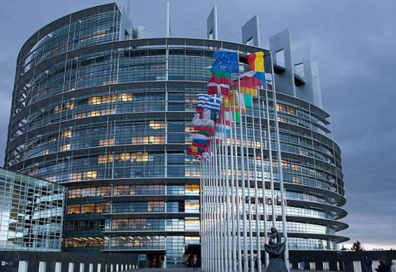 VULIN: EU ucjenama želi da natjera Beograd da uvede sankcije Moskvi