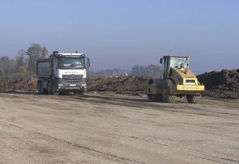 Radovi na trasi autoputa Rača - Bijeljina u punom jeku