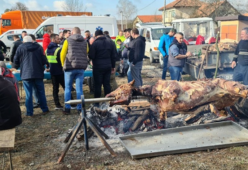 Vozači i automehaničari obilježili svoj dan