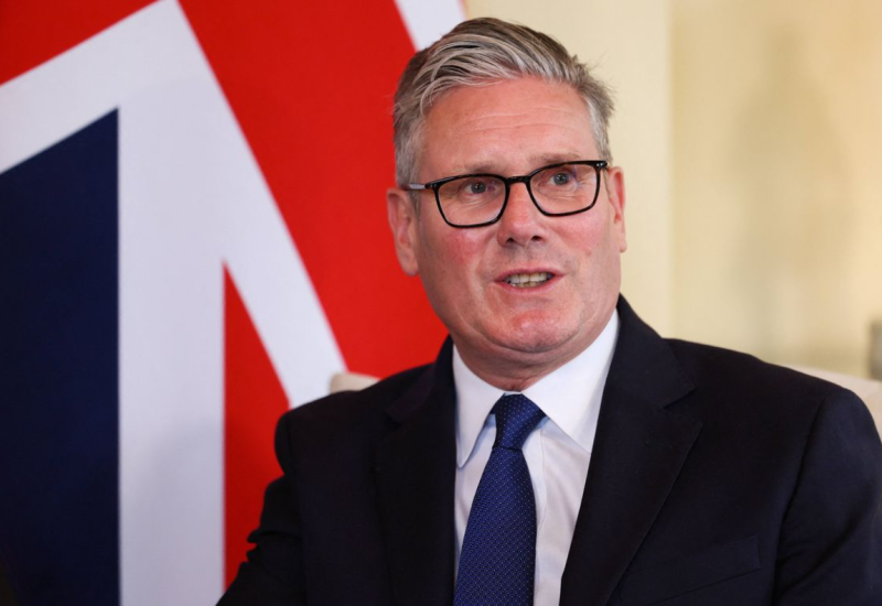 Starmer razmatra zabranu društvenih mreža mlađima od 16 godina