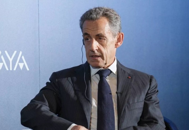 Sarkozi osuđen na godinu dana zatvora