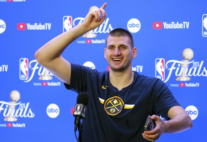 Amerikanci na originalan način odali počast Jokiću (FOTO)