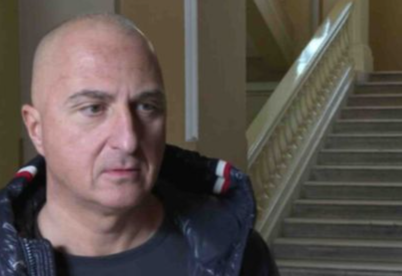 Detalji akcije “Koverta”: Policija pretresla kancelariju dekana Stomatologije Muhameda Ajanovića, oduzeti mu telefoni