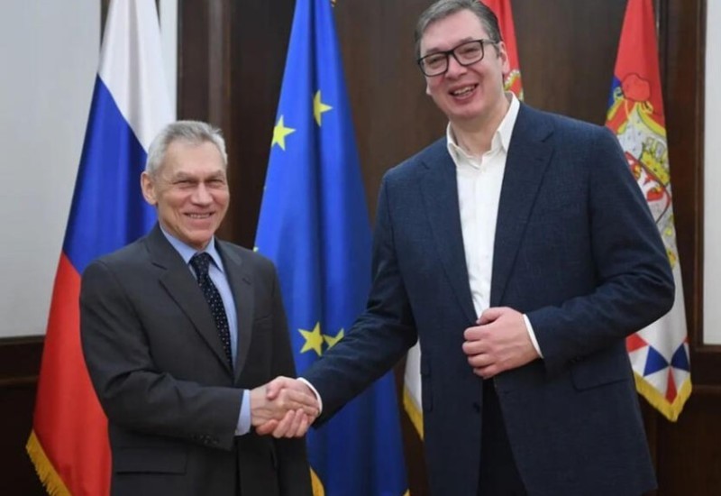 Vučić sa ruskim ambasadorom: Srbija čuvar mira u regionu