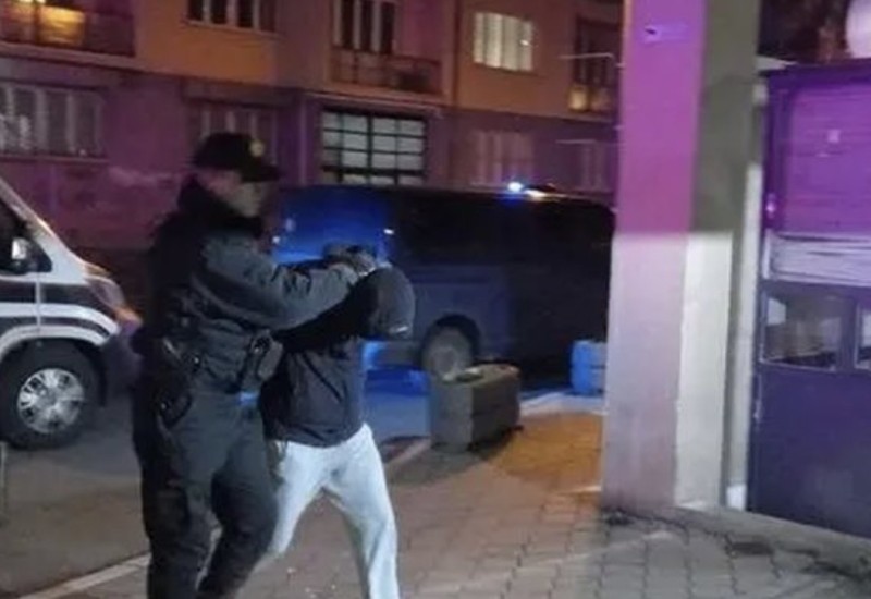 Poznata imena uhapšenih huligana koji su sinoć napali roditelje djece iz Beograda