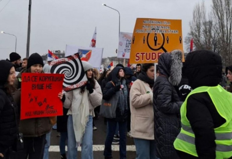 Počeo studentski skup: Kragujevac pod blokadom!