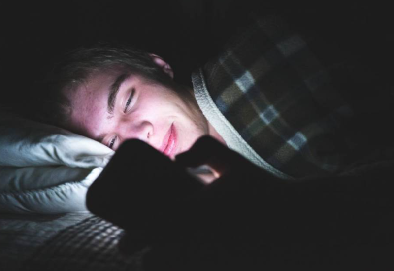 Grok skandal pokrenuo lavinu: Više od 100 organizacija traži zabranu aplikacija za generisanje eksplicitnog sadržaja