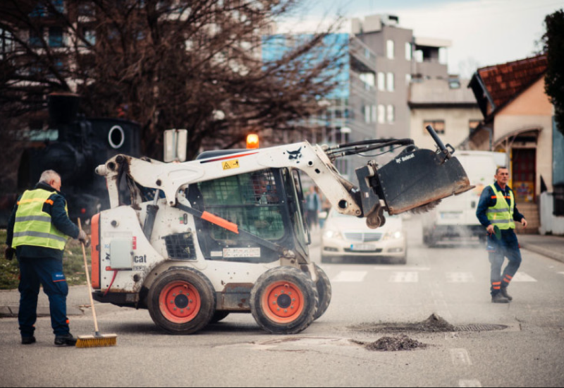 Počela sanacija udarnih rupa