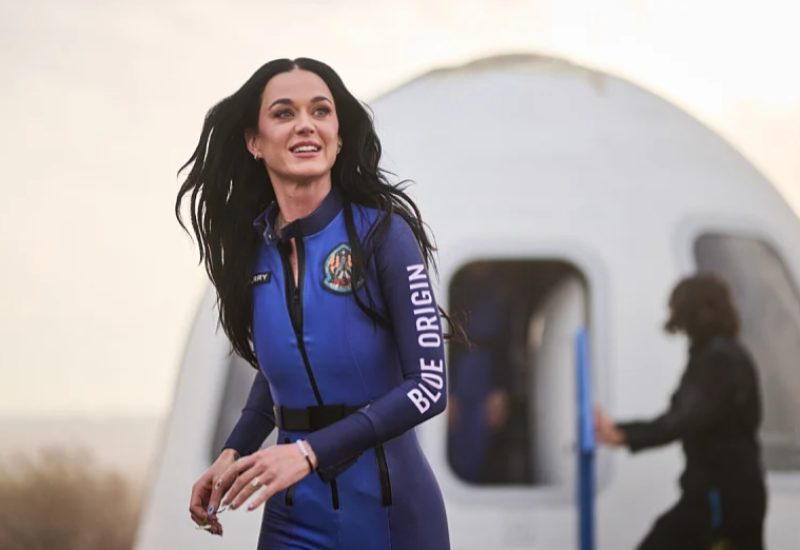 Objavljen snimak Katy Perry iz svemirske kapsule, pjevačica postala meta ismijavanja