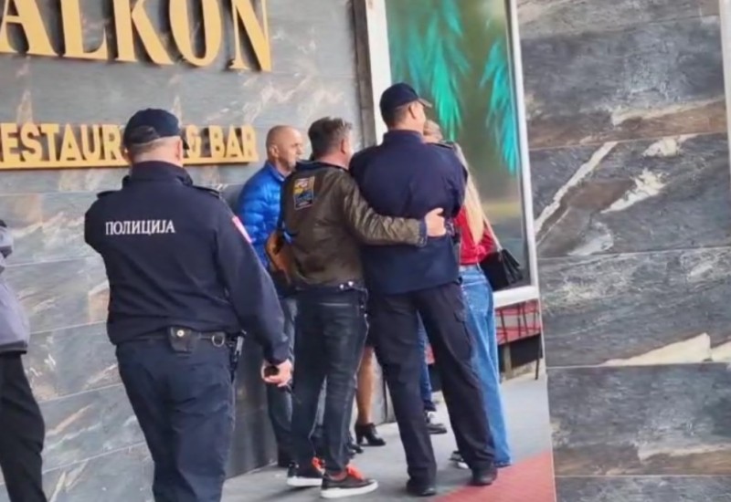 Policija i vatrogasci ušli u "Balkon", Malbašić preuzeo lokal od Milakovića