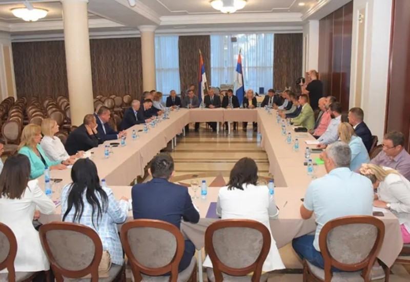 Višković obećao građanima Srpske: Neki proizvodi uskoro po značajno nižim cijenama