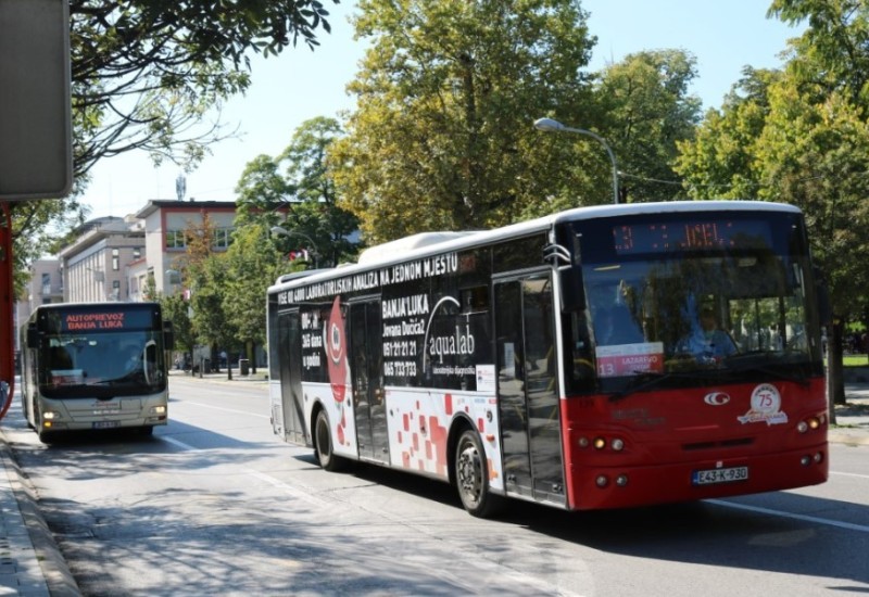 Udruženje “Četiri plus” zaprijetilo: Besplatne karte ili izlazimo na ulice!