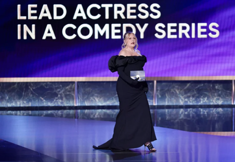 Jennifer Coolidge humorom osvojila publiku na dodjeli Emmyja: Debicki i ja imamo istog dilera Ozempica