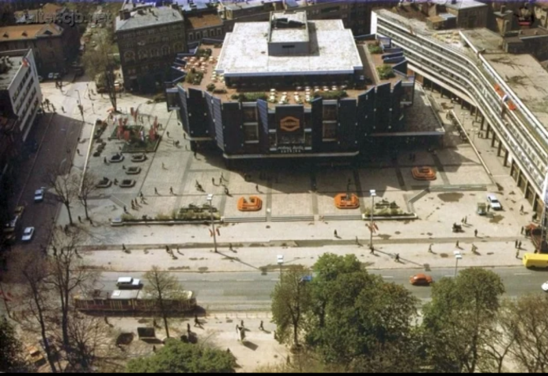 Sarajevska robna kuća u centru grada menja naziv