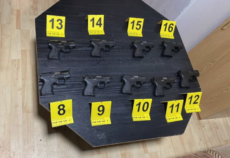 Policija u Subotici pronašla arsenal oružja u kući