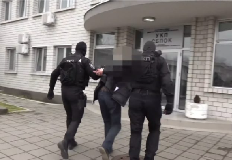 Uhapšeni policajci zbog sumnje da su odavali informacije klanu Veljka Belivuka