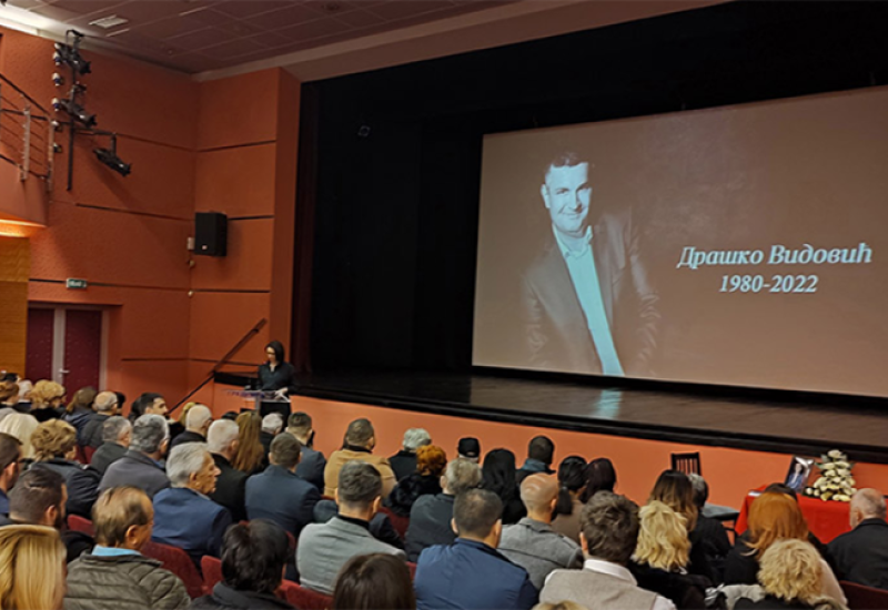 Sahranjen glumac Draško Vidović