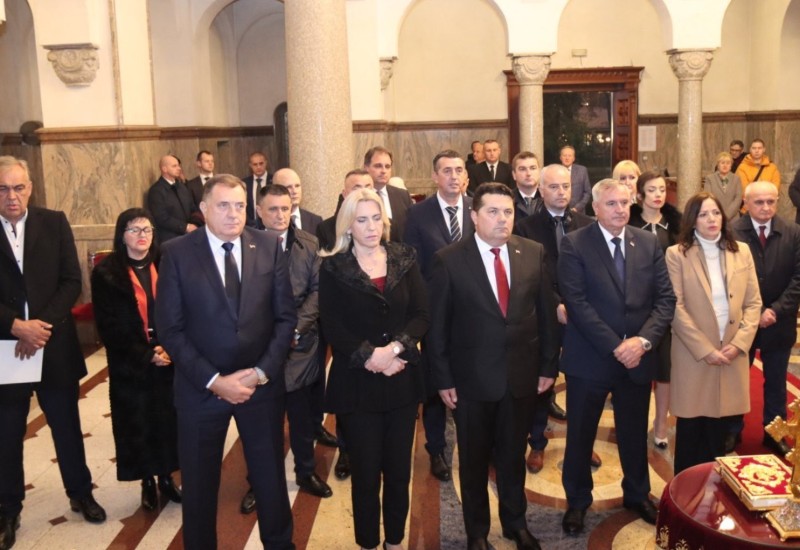 Zvaničnici i poslanici položili vjerski dio zakletve