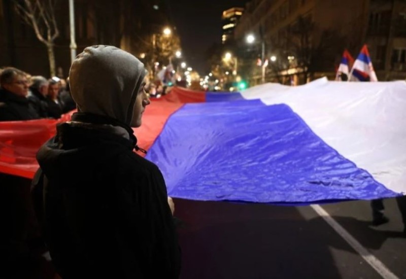 Tokom noći hapšenja desničara koji protestuju u Srbiji, juče im pronašli snajper