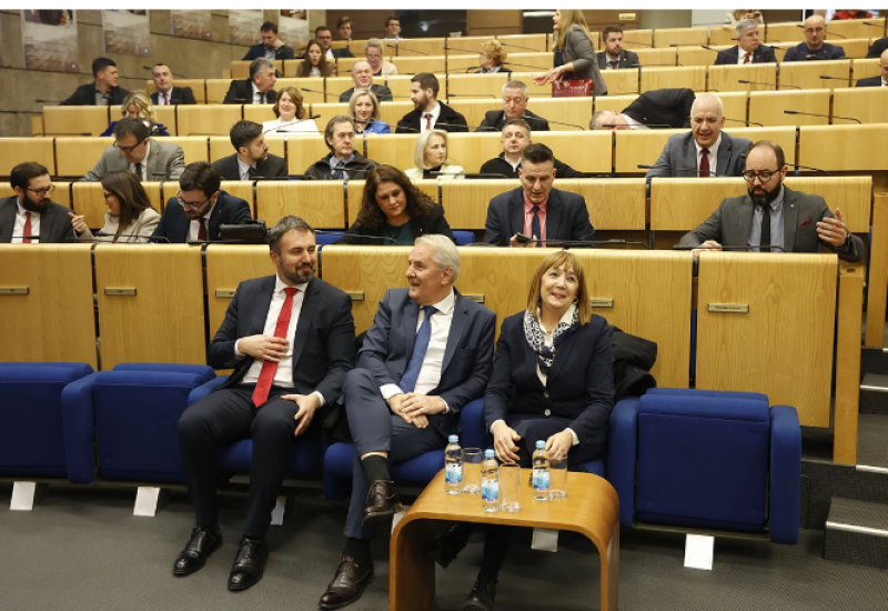 Propao izbor predsjednika FBiH, Lendo se nije pojavio