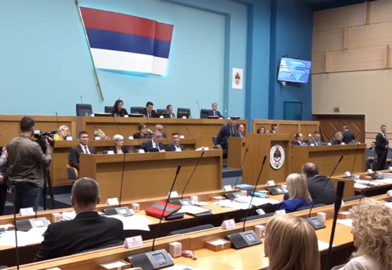 Usvojen program rada Skupštine i Zakon o registru pedofila