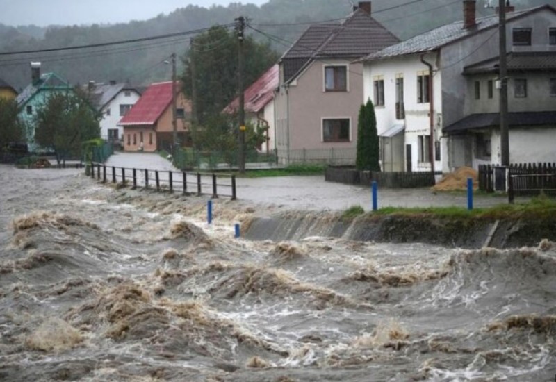 Evropa na udaru nevremena: Najmanje osam mrtvih u poplavama, čitava naselja pod vodom, Beč paralisan