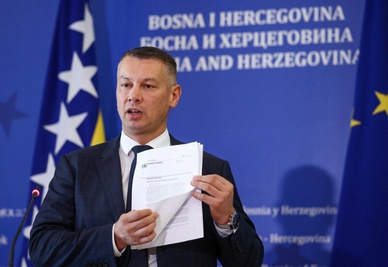 Nešić predao dokumentaciju, traži istragu protiv Šmita