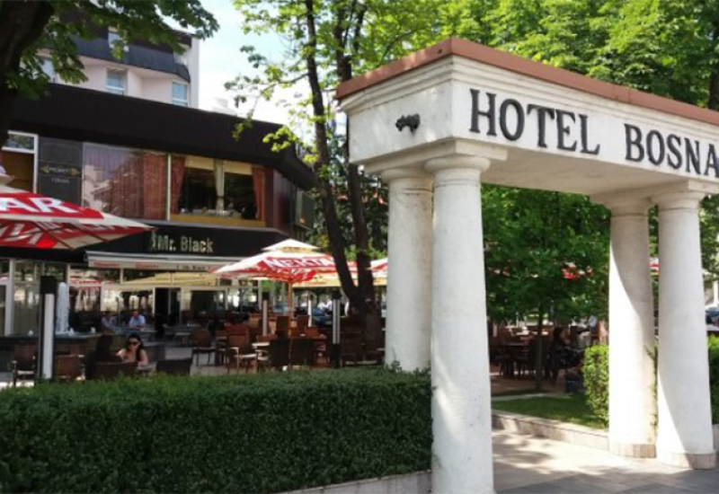 Izbio požar u hotelu "Bosna"