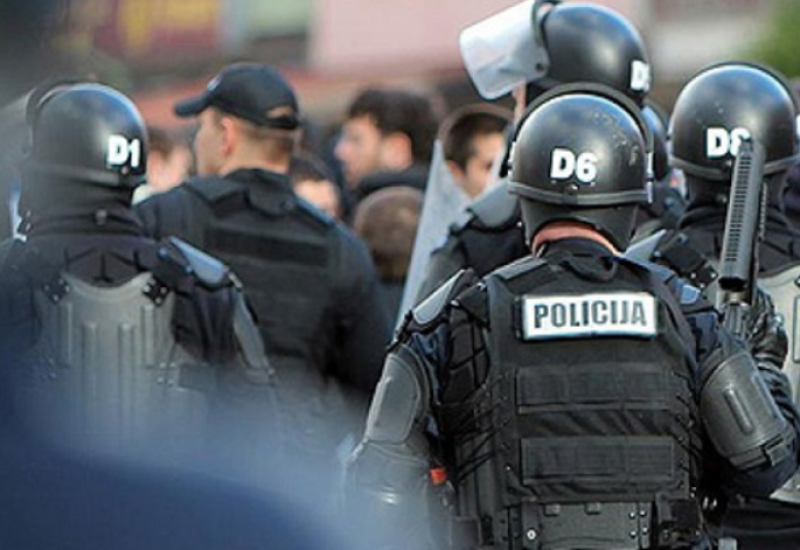 Policija razbila kriminalnu grupu: Šest uhapšenih, jedan u bolnici
