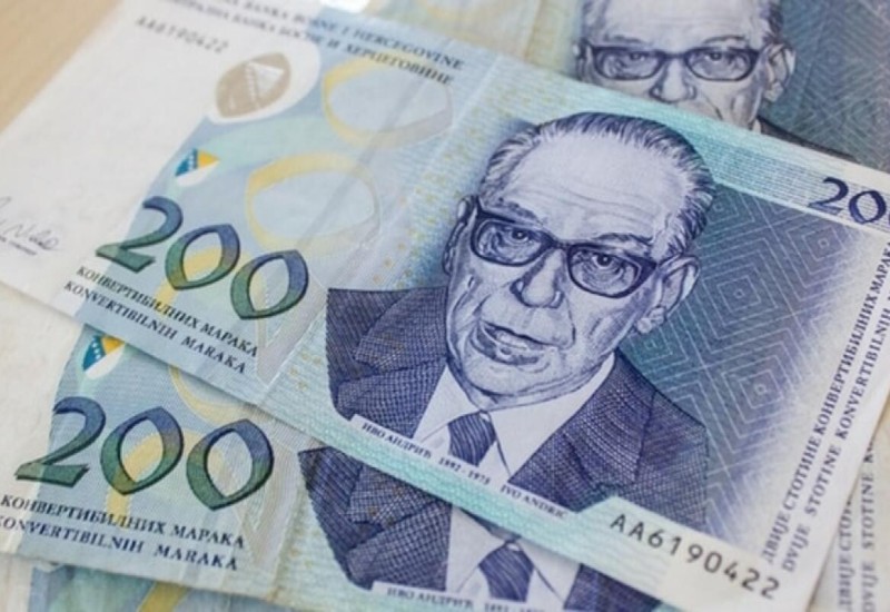 Počinje isplata decembarske naknade za višečlane porodice