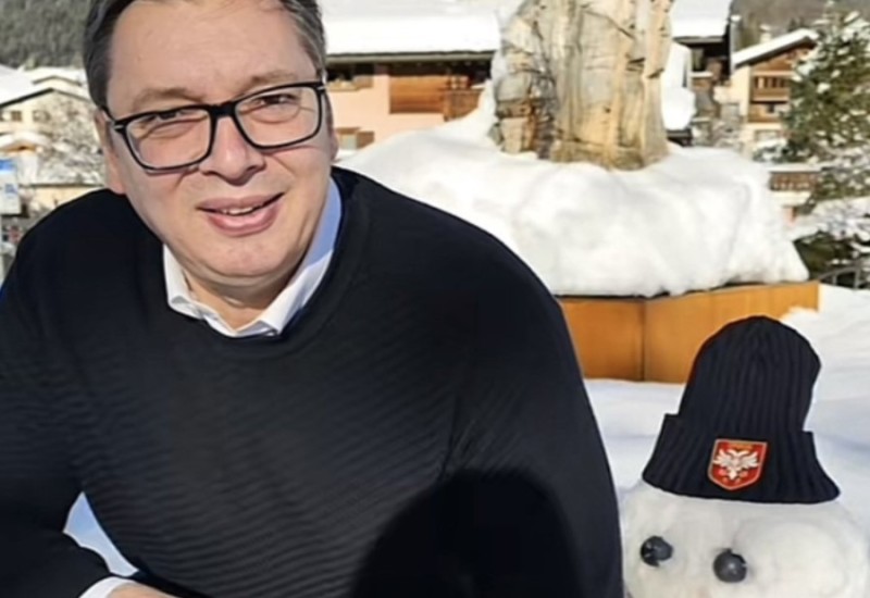 Tata ispunio obećanje! Vučić u Davosu napravio Snješka Bijelića za sina Vukana (VIDEO)