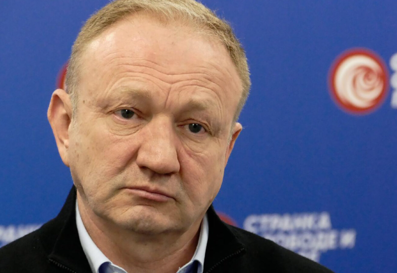 Đilas: Žao mi je što studenti neće sa opozicijom na izbore, to im je greška