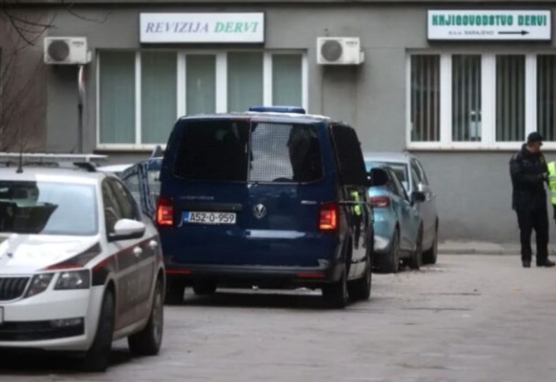Muškarac zaveo maloljetnu djevojčicu, policija ih uhvatila na odlasku iz zemlje