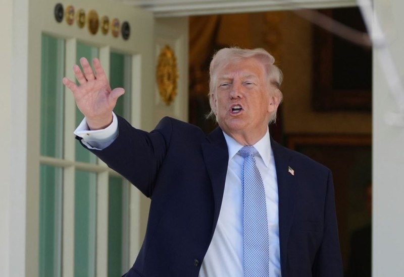 Tramp pozdravio otvaranje Ormuskog moreuza, blokada za Iran ostaje na snazi