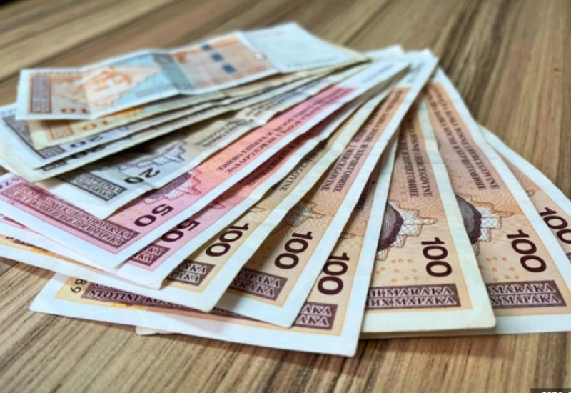 SNSD i poslodavci dogovorili 13. platu: Evo šta to znači za radnike