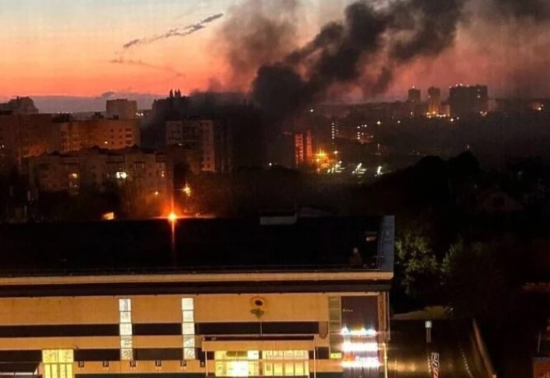 Ukrajina dronovima napala Krim, pogođena i dva grada u Rusiji: Više ljudi ubijeno
