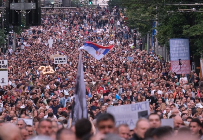 Protest "Srbija protiv nasilja": Blokiran auto-put kod Mostarske petlje