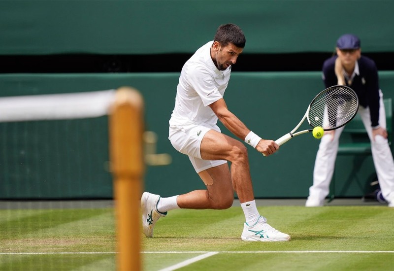 Organizatori Vimbldona kaznili Đokovića