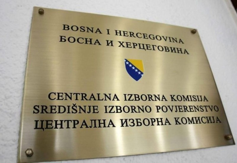 CIK BiH priznala probleme, nada se otklanjanju do 4. oktobra