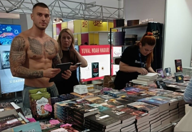 Fotografija sa sajma knjiga u Zagrebu postala viralna, oglasila se izdavačka kuća (FOTO)