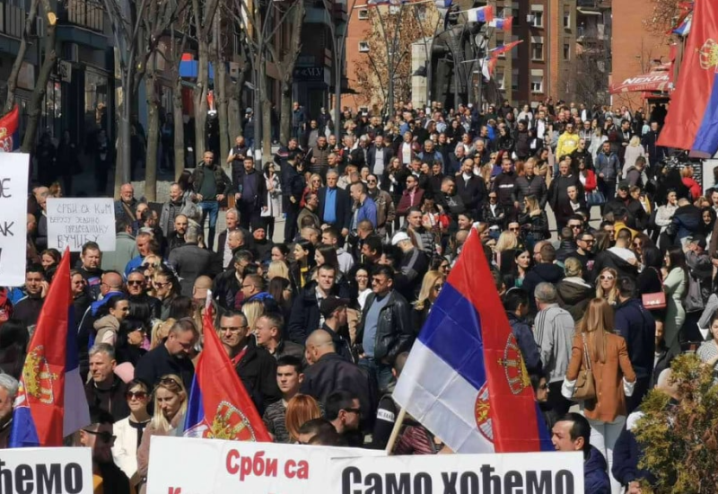 Srbi na sjeveru Kosova osmi dan na barikadama