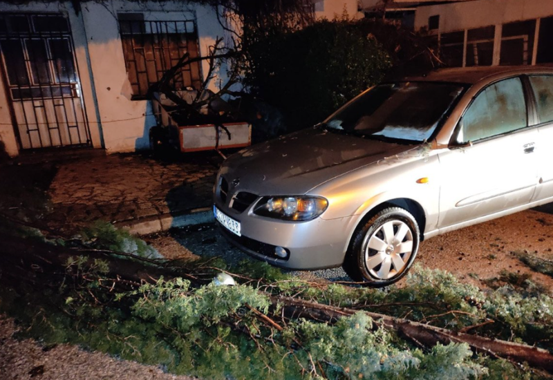 Mostar pogodilo olujno nevrijeme, ulice bile pod vodom (FOTO)