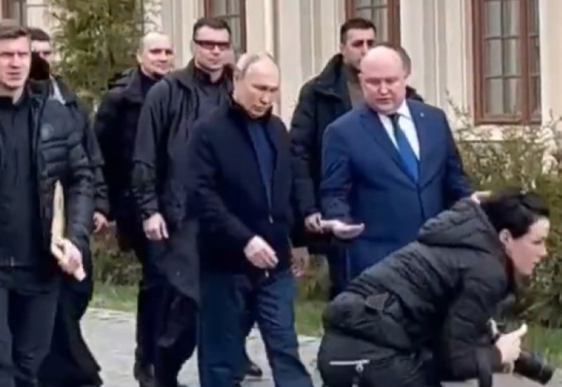 Godišnjica ujedinjenja Krima sa Rusijom: Putin došao automobilom kojim je sam upravljao VIDEO