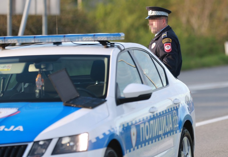 Teška nesreća na autoputu 9. januar: poginuo motociklista