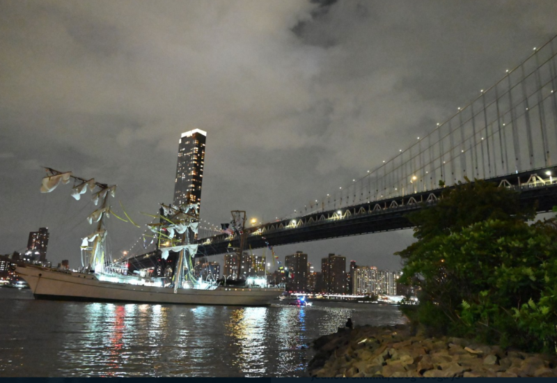 DETALJI TEŠKE NESREĆE: Meksički brod udario u Bruklinski most, nastao totalni haos (VIDEO)