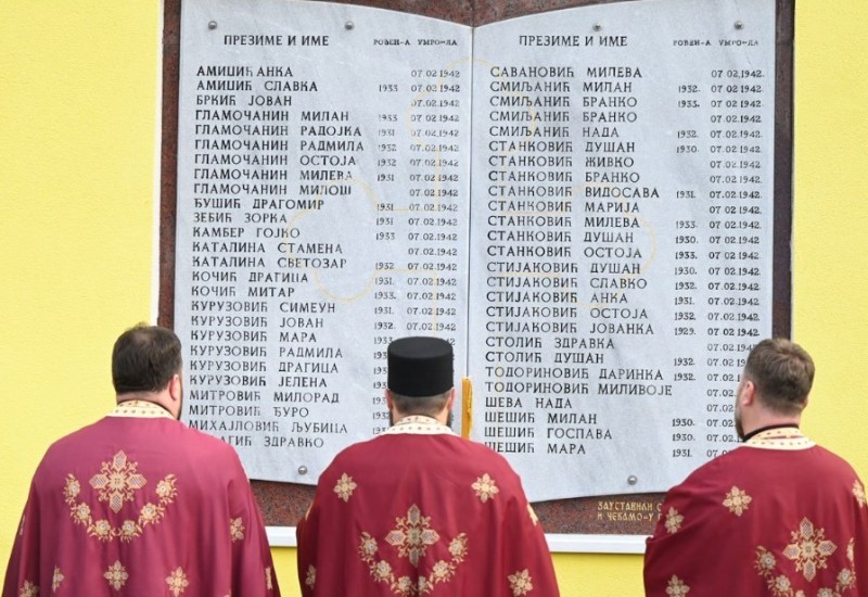 Na spomen-ploči i dalje piše da su djeca umrla umjesto ubijena