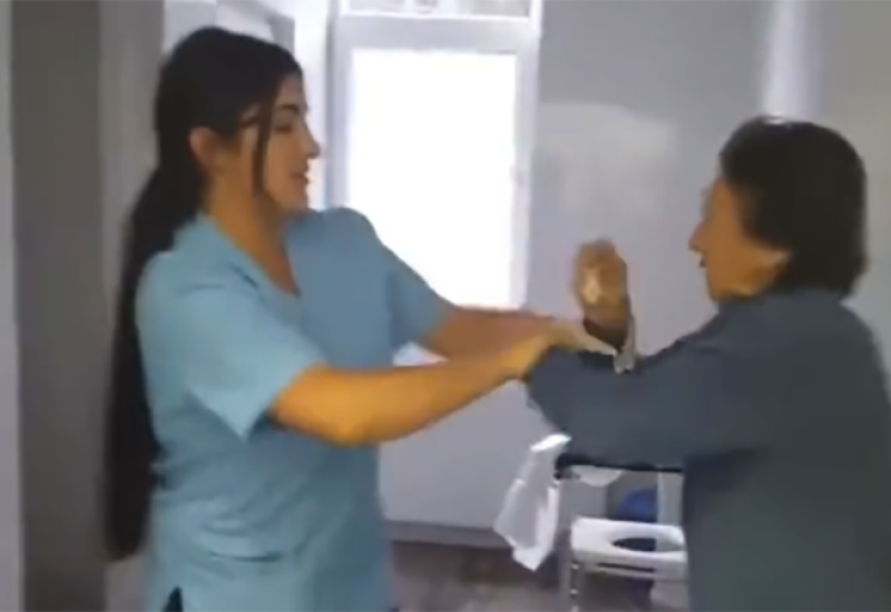 Medicinske sestre koje su zlostavljale staricu na Kosovu ostaju u pritvoru