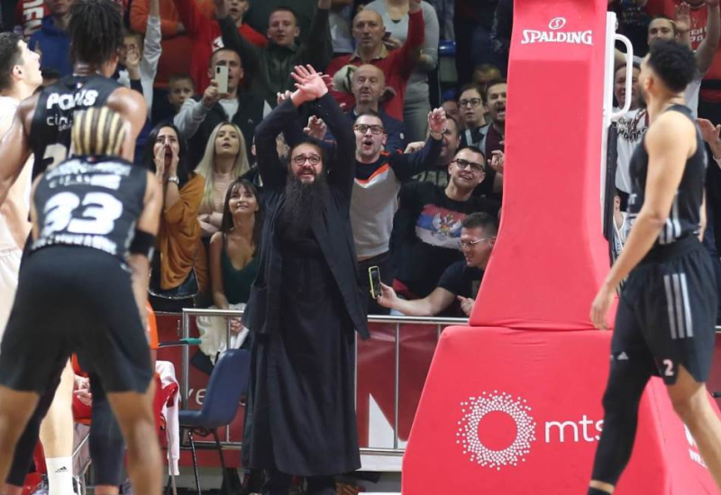 "U manastiru svi navijaju za Zvezdu"