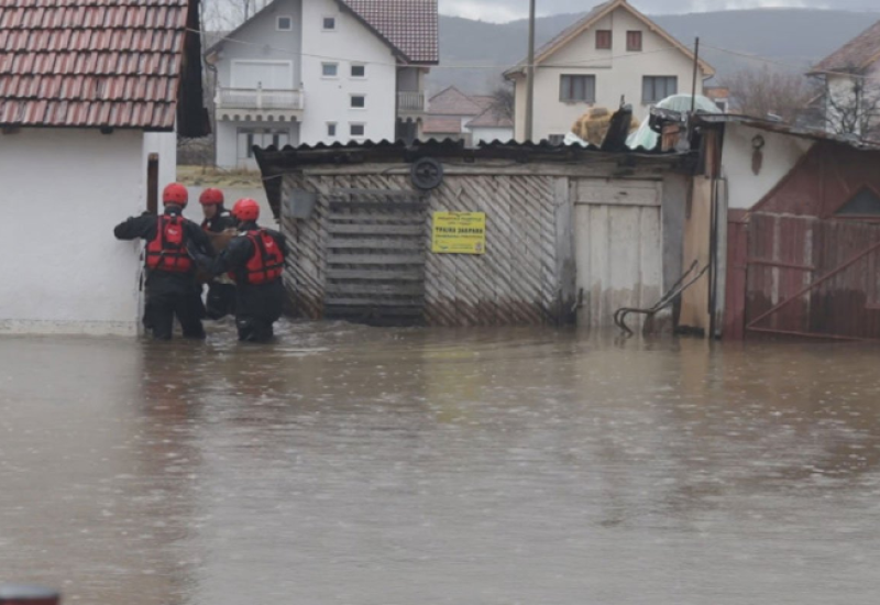 Detalji drame u Novom Pazaru: Otac i sin skočili u rijeku da spase komšiju, dvojicu odnijela voda