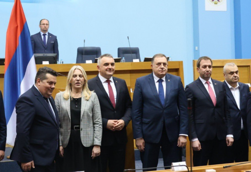 Dodik čestitao Miniću i ministrima izbor na odgovorne dužnosti